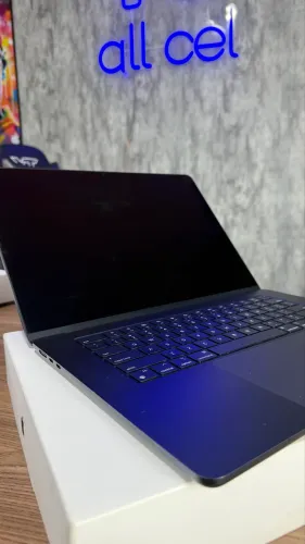 MacBook Air M2 15? 8/256SSD