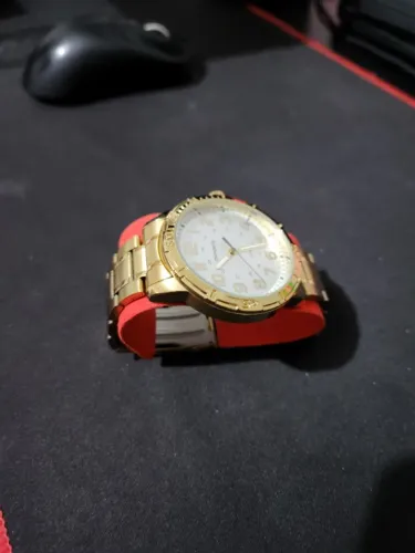 Relógio Mondaine Dourado Original