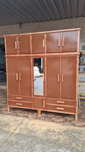 GUARDA ROUPA DE MADEIRA 5 PORTAS COM ESPELHO E MALEIRO NOVO