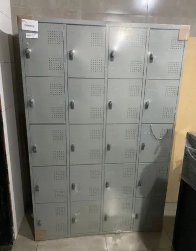 Armário de aço 20 portas pequenas pronta entrega - Marcos