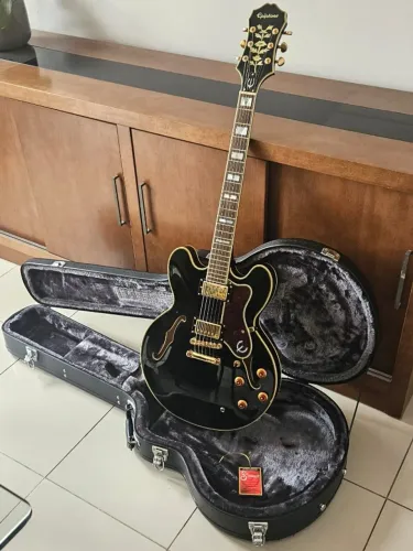 Guitarra Epiphone Sheraton II Ebony + Hard Case Epiphone Dot + Amplificador Crate GX15R