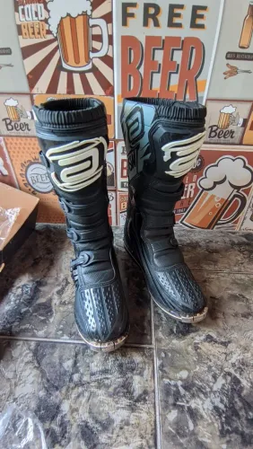 Bota de motocross 