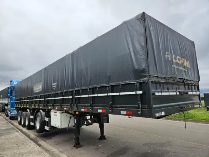 Carreta 4 Eixo Graneleira Facchini Ano 23 13.5 x 1.80 Compensado Naval com pneus 