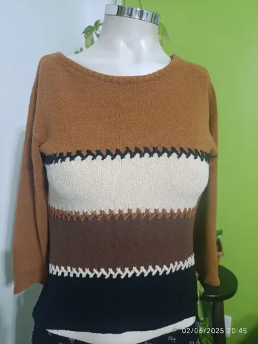 Blusa Tricot Color Block - veste até G.
