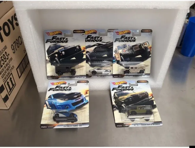 Conjunto completo de 5 carros Hot Wheels Premium Velozes e Furiosos Off-Road de 2018
