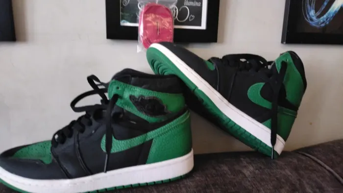 Tênis Nike Air Jordan 1 Retro High OG