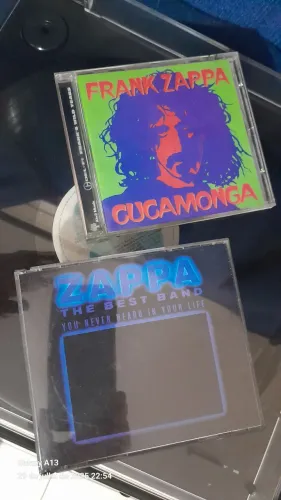 CDs Frank Zappa (MADE IN USA) TROCO.