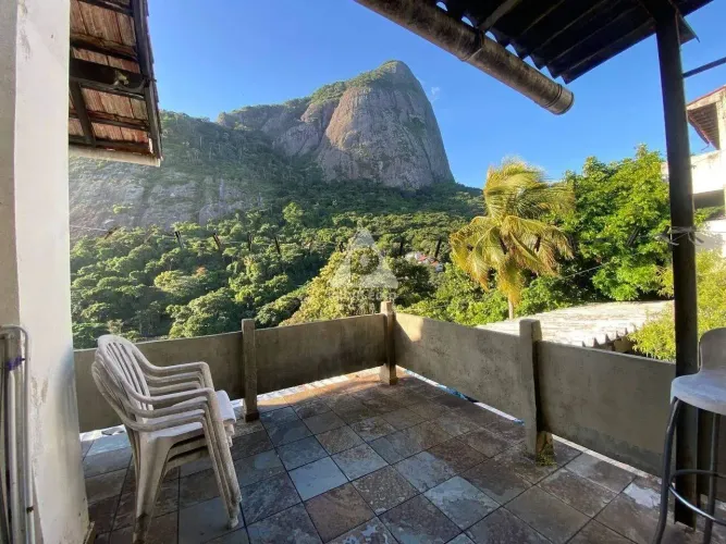 Oportunidade Única no Joá Casa triplex com restaurante integrado! - 5 quartos (4 suítes),