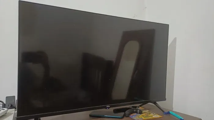 SmartTV TCL 32" com Defeito no Backlight