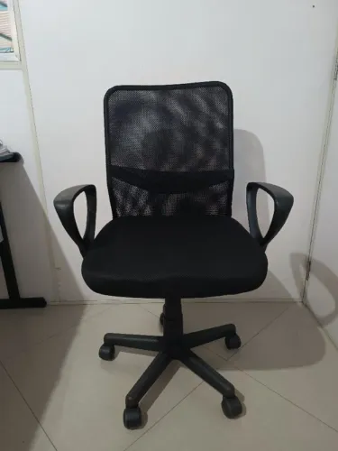 Cadeira de Escritório Usada, em bom estado