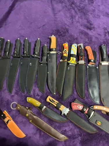 Coleção de facas esportivas e de caça 