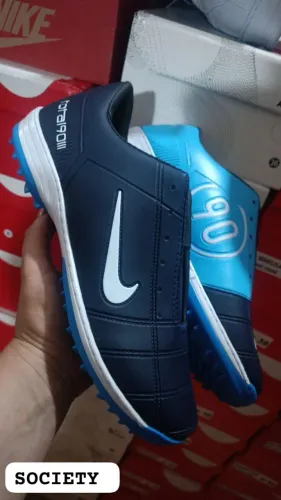 Chuteira nike society azul