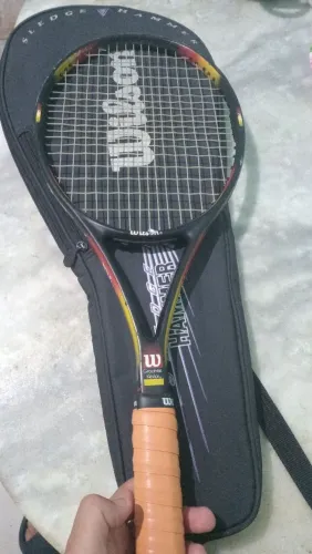 Vendo ou troco raquete Wilson