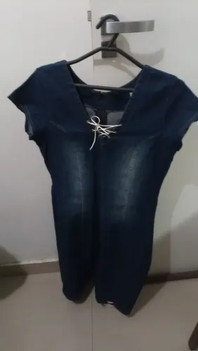 Vestido Jeans com Detalhe em Cadarço
