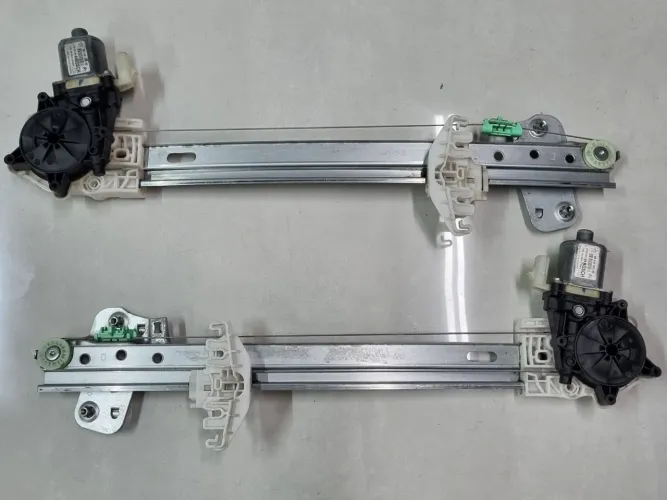 Par Máquina de Vidro Elétrica Dianteira Esquerda Direira Citroen C3 2021 2022 2023 2024