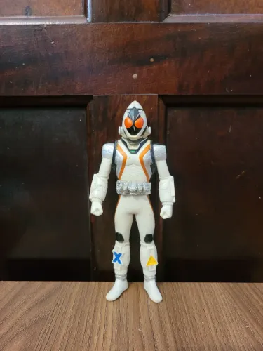 Vendo boneco flexível bandai