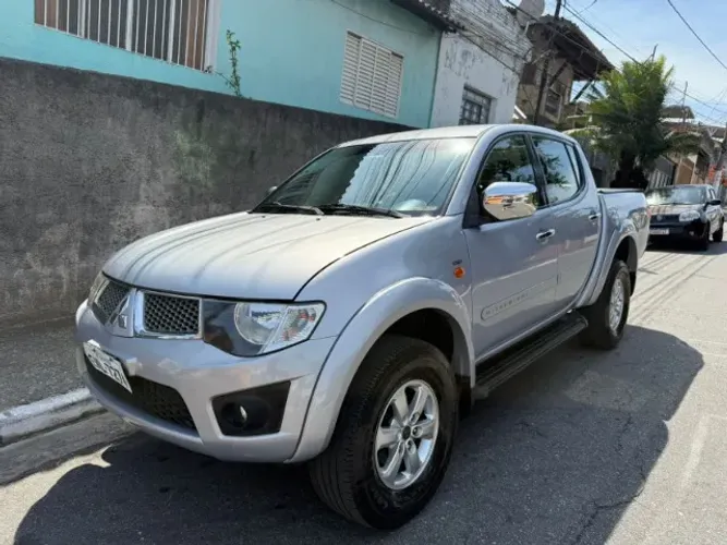 Mitsubishi L200 Triton HPE 3.5 CD V6 24V Flex Aut. 2012
