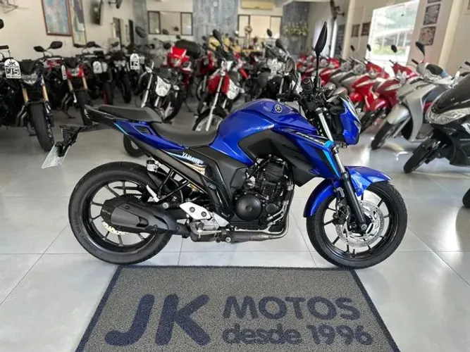 Yamaha FZ25 250 FAZER CONNECTED