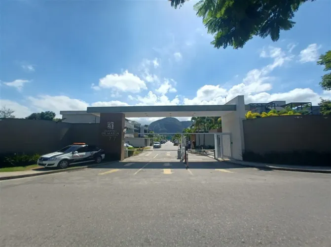 Terreno de esquina com 400m² à venda  Cond. Jardins de Maria  Recreio dos Bandeirantes