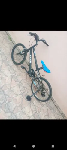 Bicicleta infantil, precisa de revisão