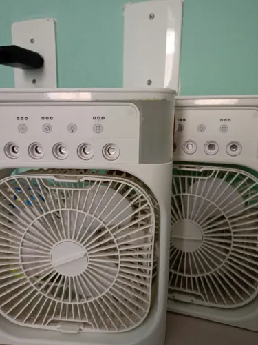 Refrigerador de ar os dois por 80,00