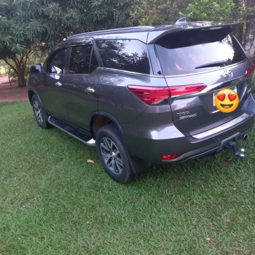 Toyota Hilux SW4 SRX 4X4 2.8 TDI 16V Dies. Aut. 2020
