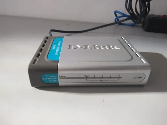 Roteador D-link DI604