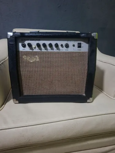 Amplificador de guitarra GA-20 R$500,00
