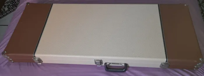 Hard Case para guitarra