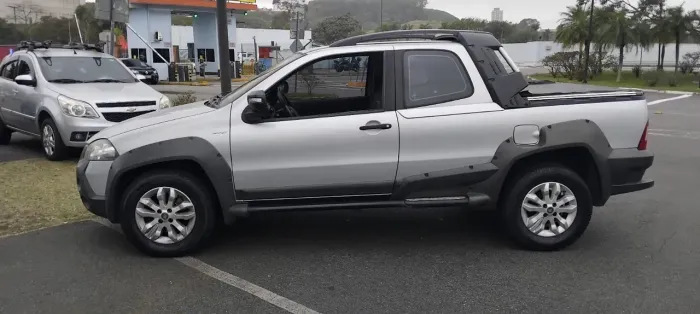 Fiat Strada Adventure1.8/ 1.8 Locker Flex CD 2013