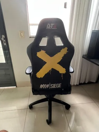 Cadeira gamer - Rainbow Six Black (LER DESCRIÇÃO)