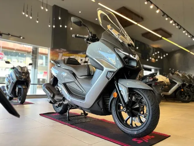 NI-MAXSYM GT 400 ABS-SCOOTER DO MOMENTO-2027-0KM-CHAME AGORA E SAIA DE MOTO NOVA