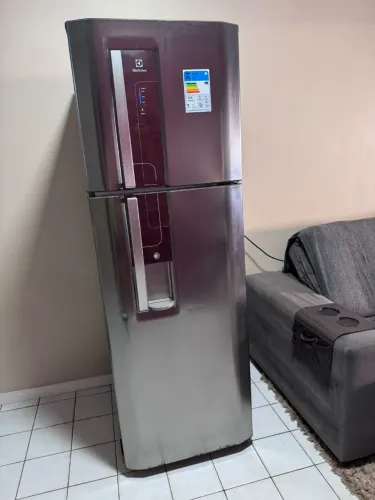 Geladeira Electrolux Inox 
