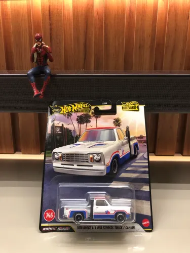 Hot Wheels Premium - 1978 DODGE LI?L RED EXPRESS TRUCK / CAMION