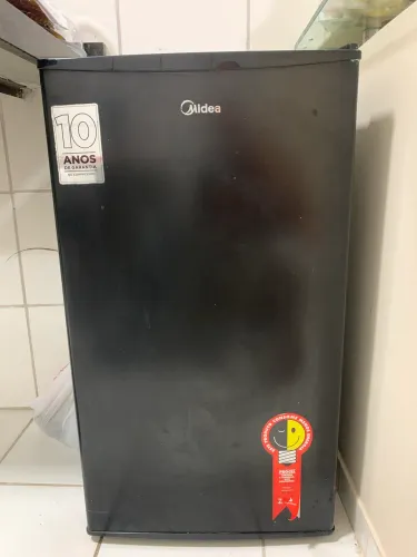 Frigobar Midea  inverter 93 LTS black Edition pouquíssimo usado 