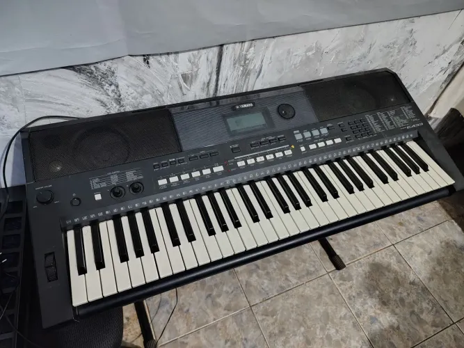 Teclado YAMAHA PSR E433 + violão GROOVIN de brinde | LEIA A DESCRIÇÃO 