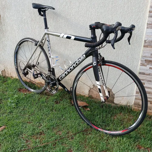 bicicleta cannondale caad 10 tamanho 56