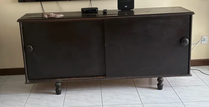Buffet de Jacarandá - Madeira Nobre, Elegância e Sofisticação