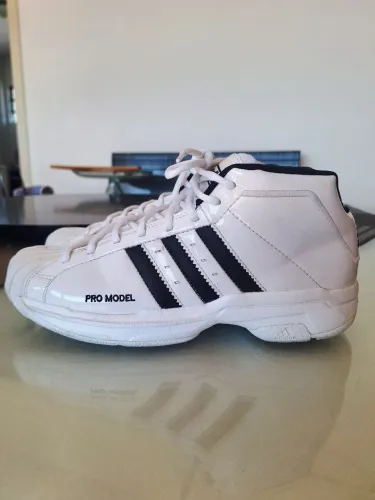 Tênis Adidas Masculino Pro Model 2G 40
