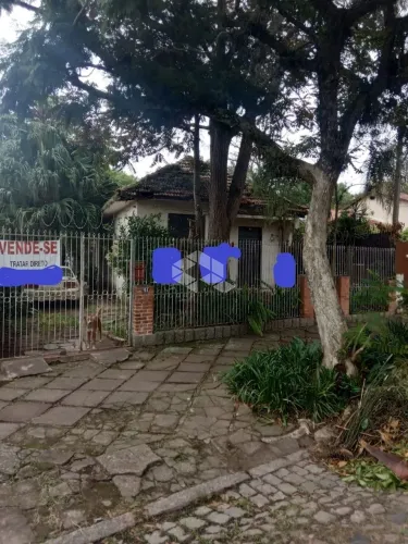 Casa 2 Dormitórios, 1banheiro e 2 Vagas.