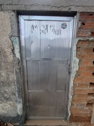Portão de alumínio