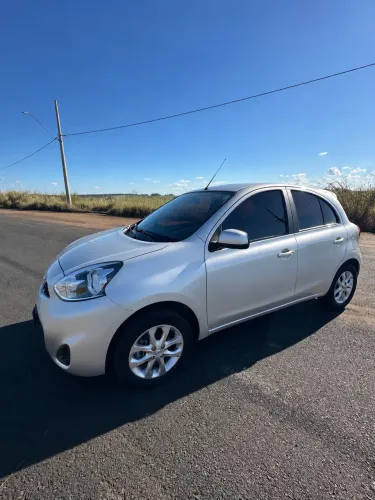 Nissan March SV 1.0 12V Flex 5P 2020