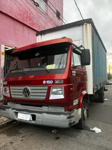 Vendo caminhão 8-150 - Volkswagen