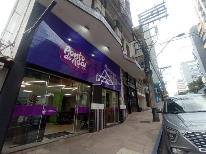 LOJA NO CENTRO A POUCOS METROS DA AVENIDA BRASIL - 150 M²
