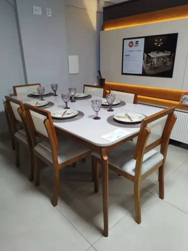 Mesa de Jantar com 6 cadeiras