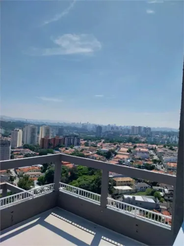 Morar no centro de tudo, com o conforto de um lar tranquilo e a vista que você merece.