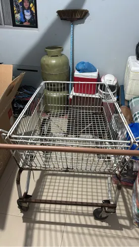 Vendo carrinho de supermercado 