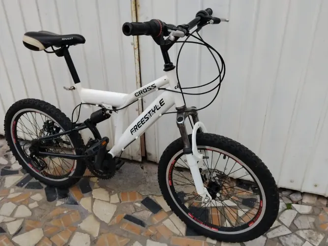 Bicicleta Aro 20 Freestyle Cross