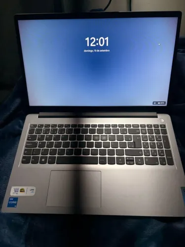 Notebook Lenovo IdeaPad 1i Intel Core i5-1235U 8GB 512GB SSD Linux 15,6" HD