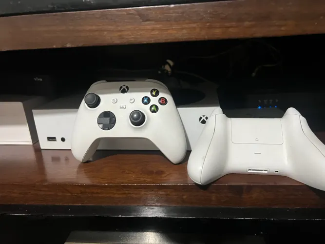 Xbox Séries S 2 controles
